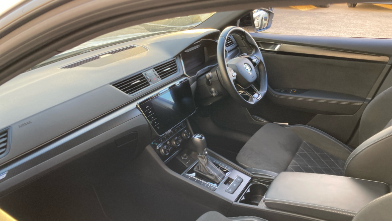 Skoda Superb 2.0 TSI 190 Sport Line Plus 5dr DSG Petrol Estate